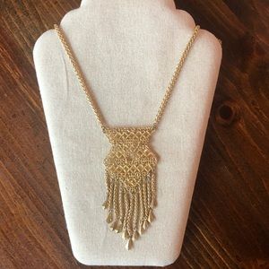 Stella & Dot Alila Lace Necklace